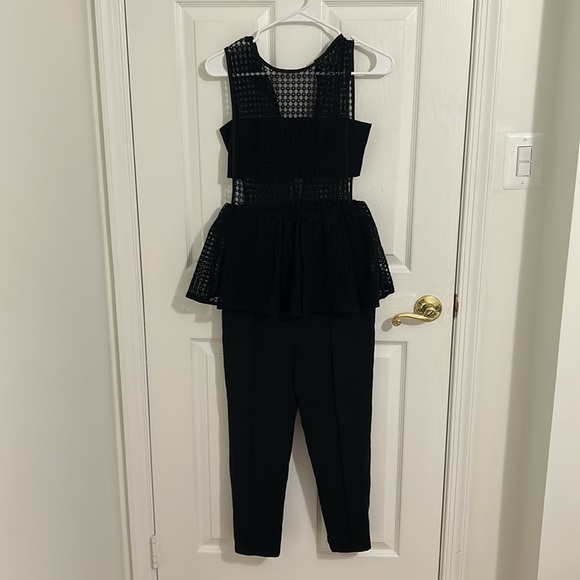 Self-Portrait Black Eyelet Lace Peplum Jumpsuit New Size UK 6, US 2 - Picture 4 of 9